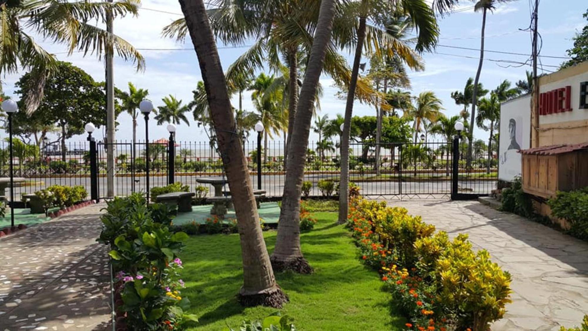 Hotel El Maltese Гранада Экстерьер фото