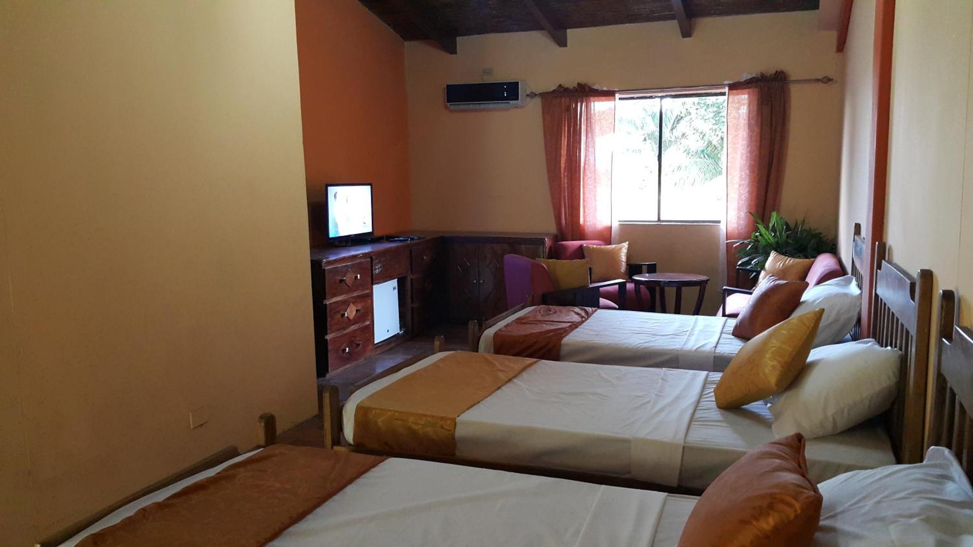 Hotel El Maltese Гранада Экстерьер фото