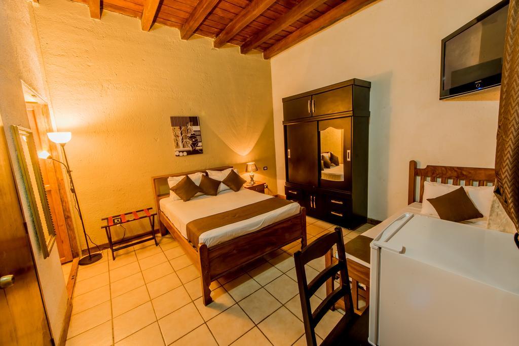 Hotel El Maltese Гранада Экстерьер фото