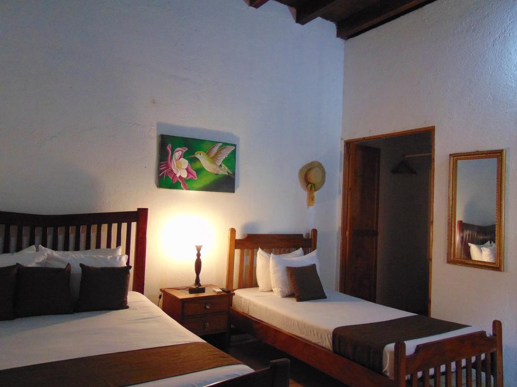 Hotel El Maltese Гранада Экстерьер фото
