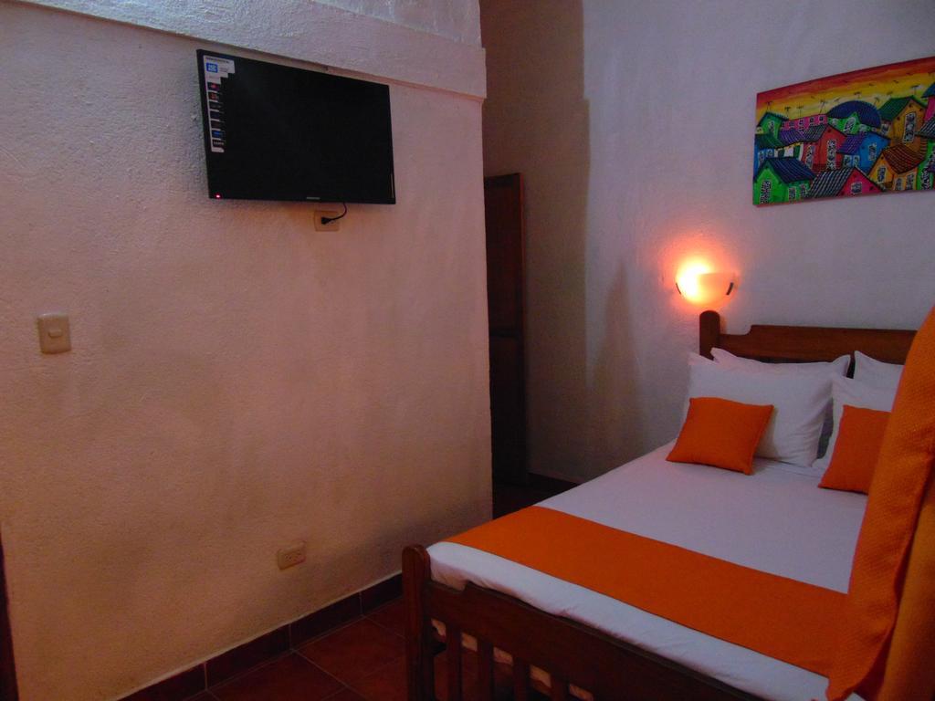 Hotel El Maltese Гранада Экстерьер фото